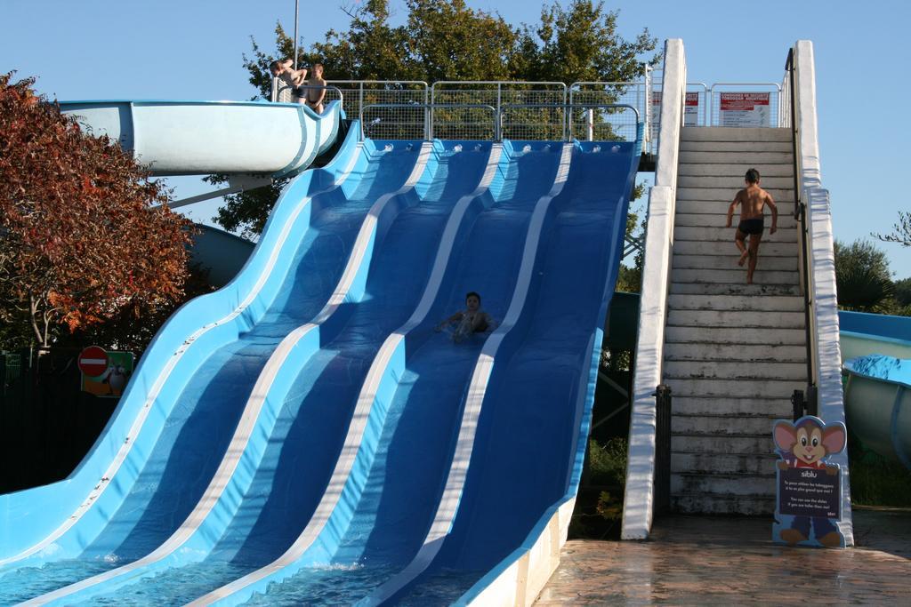 Hotel Reve En Famille Gastes Zewnętrze zdjęcie